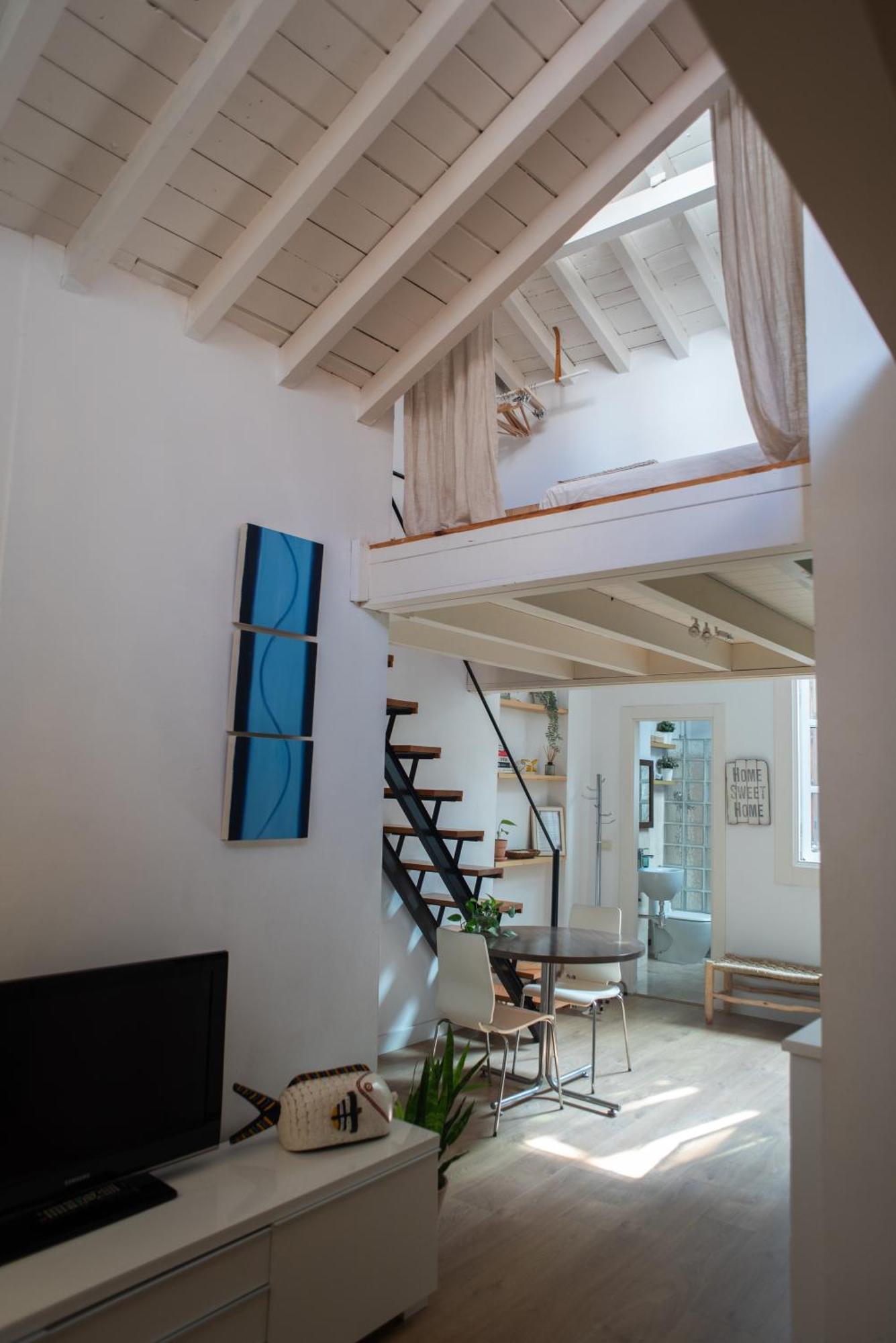 Cozy & Quiet Apartment In The Center Malaga Luaran gambar