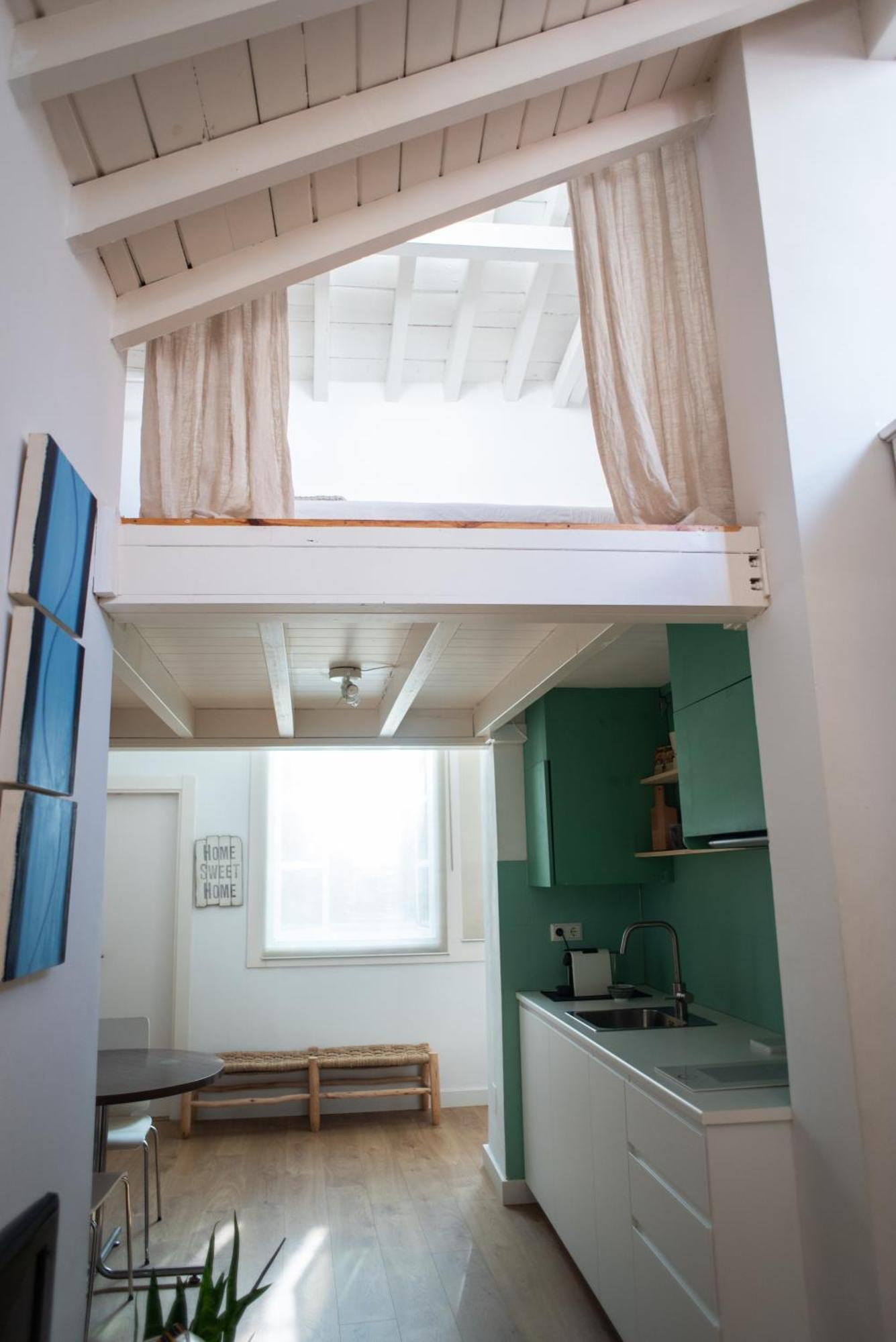 Cozy & Quiet Apartment In The Center Malaga Luaran gambar